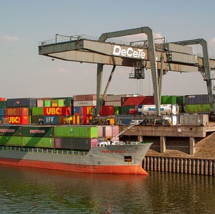 containerschiff.jpg